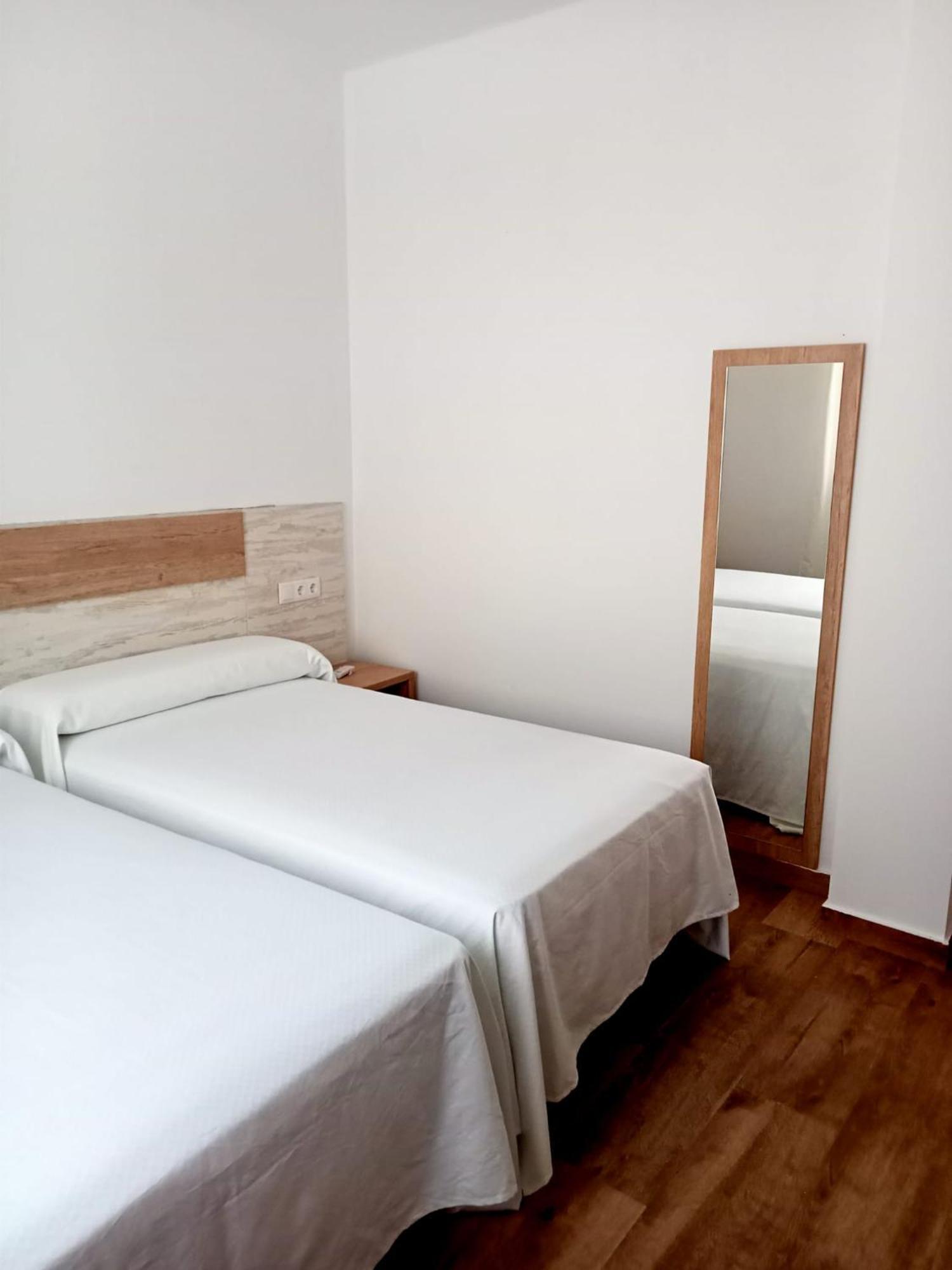 Apartamentos El Arenal อาเซโบ ห้อง รูปภาพ