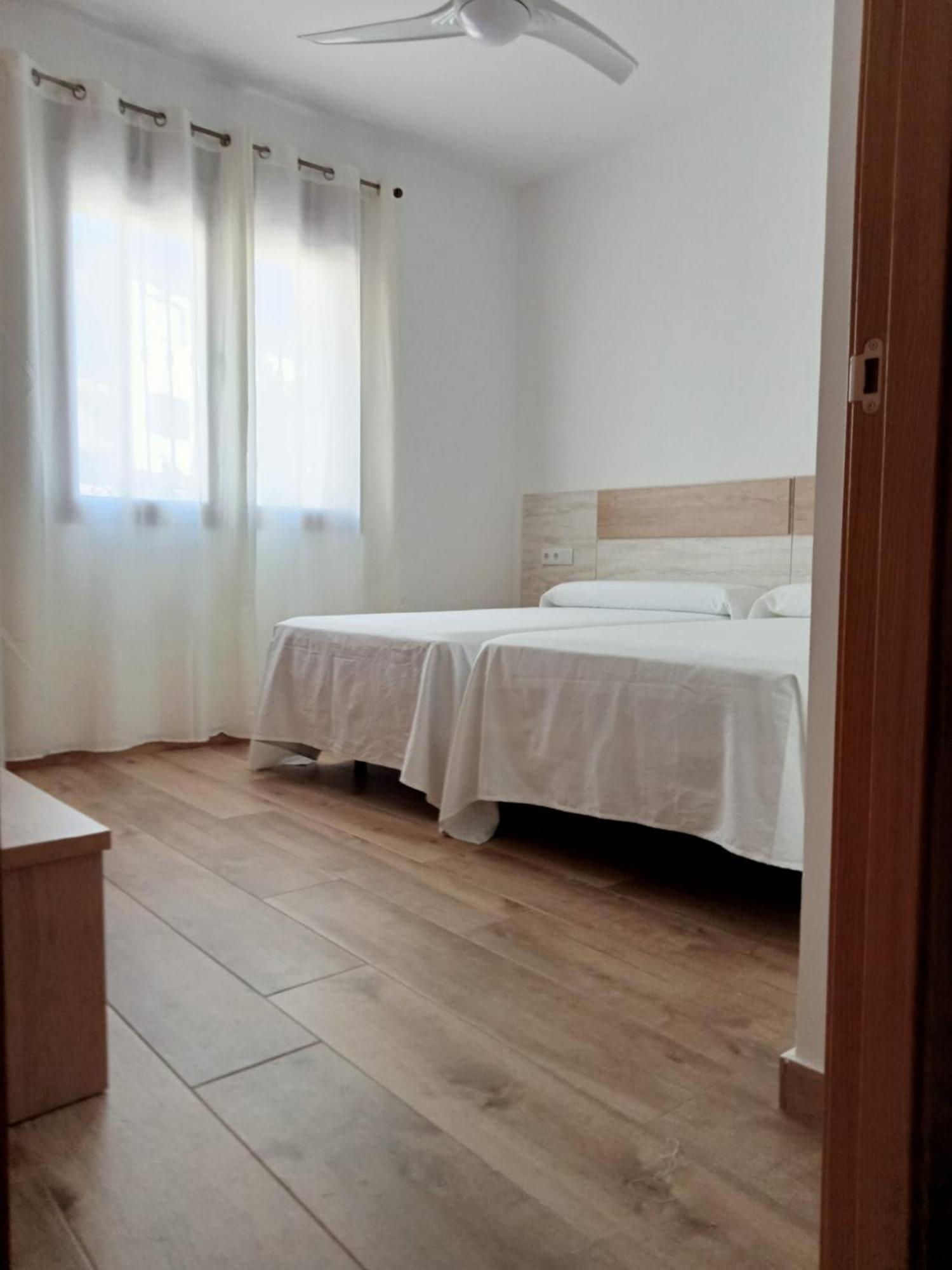 Apartamentos El Arenal อาเซโบ ห้อง รูปภาพ
